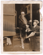 Louise Brooks arrives in Hollywood, with Monte Brice  (1927)
